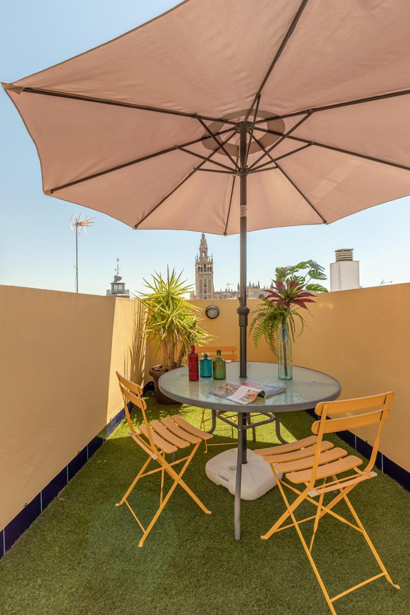 Green-Apartments Giralda Views Sevilla Buitenkant foto